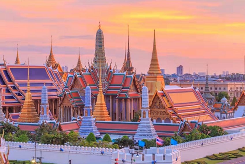 曼谷众多寺庙。（图：AvigatorPhotographer）