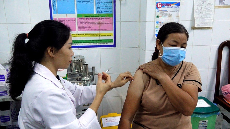 市民接种预防狂犬病疫苗。