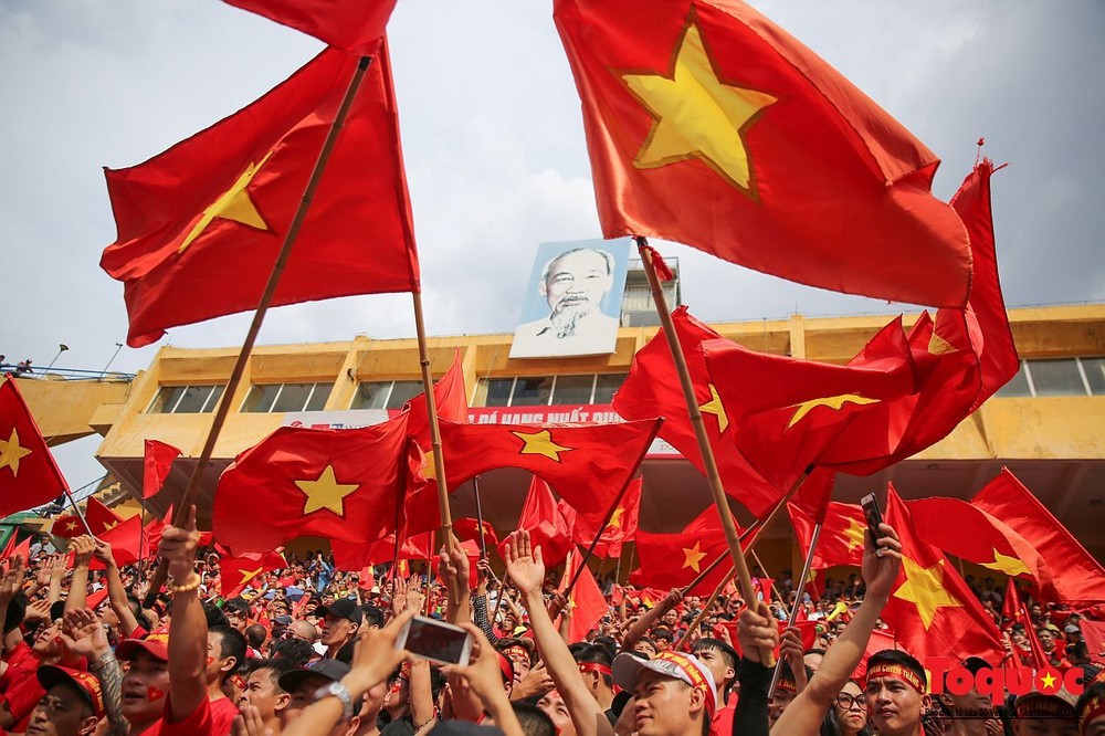 每年，越南人民庆祝国家统一乃首先向无论国内与海外越南人了解国家统一事业价值发出的信息。（图：祖国报）