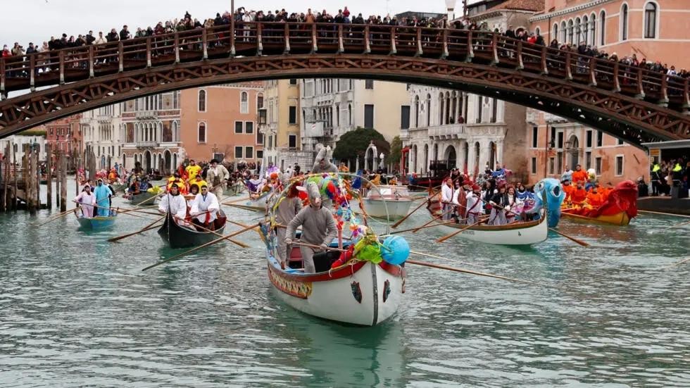 意大利著名水上城市的威尼斯吸引世界各地游客前来观光游览。（图：路透社）