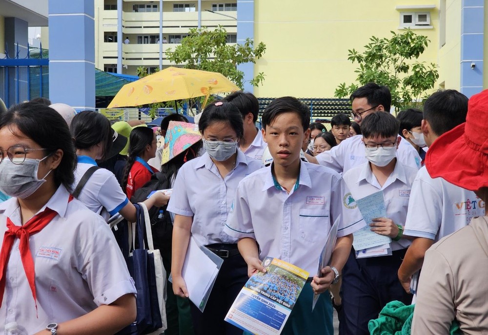 十年级招生考试数学科难度高