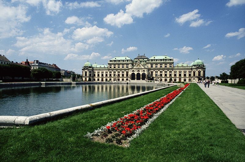 位于维也纳的美泉宫。（图：互联网）
