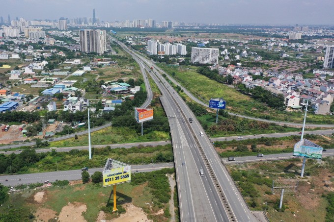 胡志明市-隆城高速公路将扩建至10条车道。（图：琼陈）