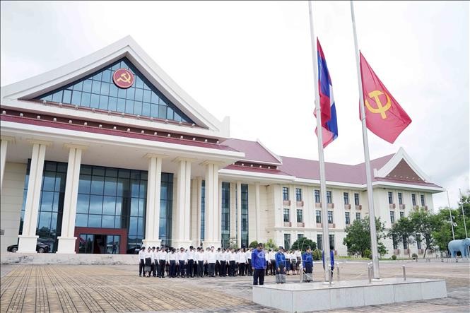 老挝举行国葬缅怀阮富仲总书记