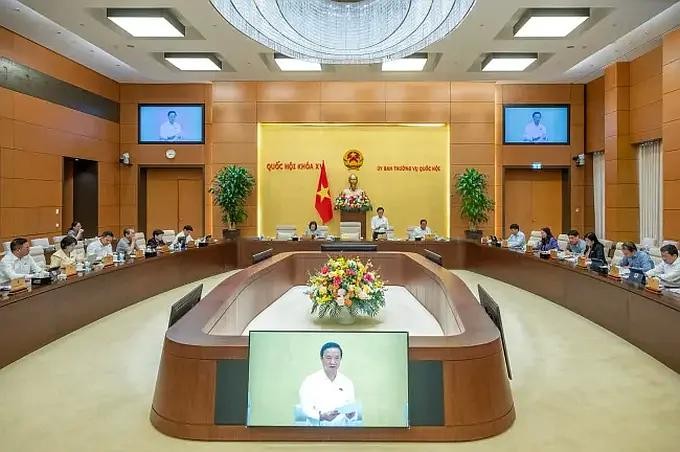 国会常务委员会法律专题会议现场一隅。（图：VTV）