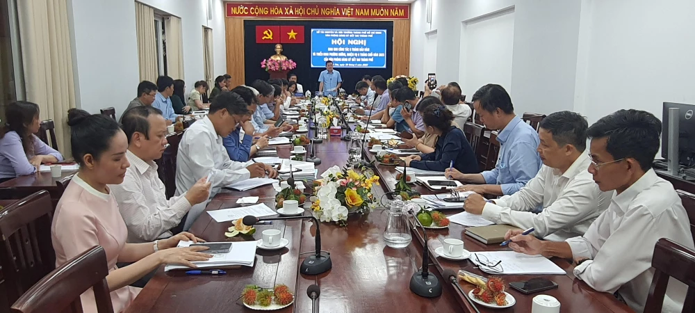 Giám đốc Nguyễn Toàn Thắng chỉ đạo Hội nghị