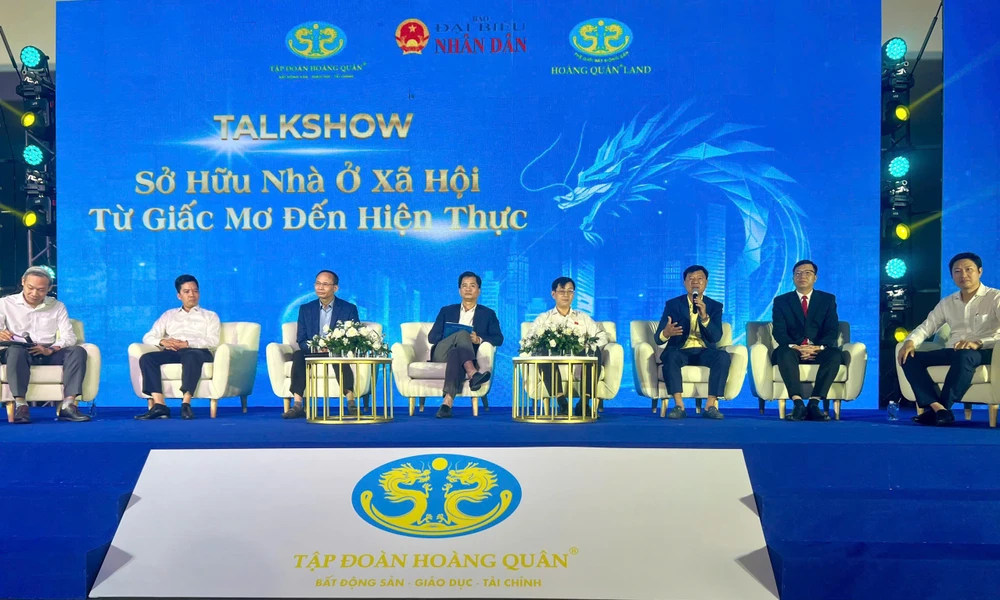 Các chuyên gia tại buổi Talkshow