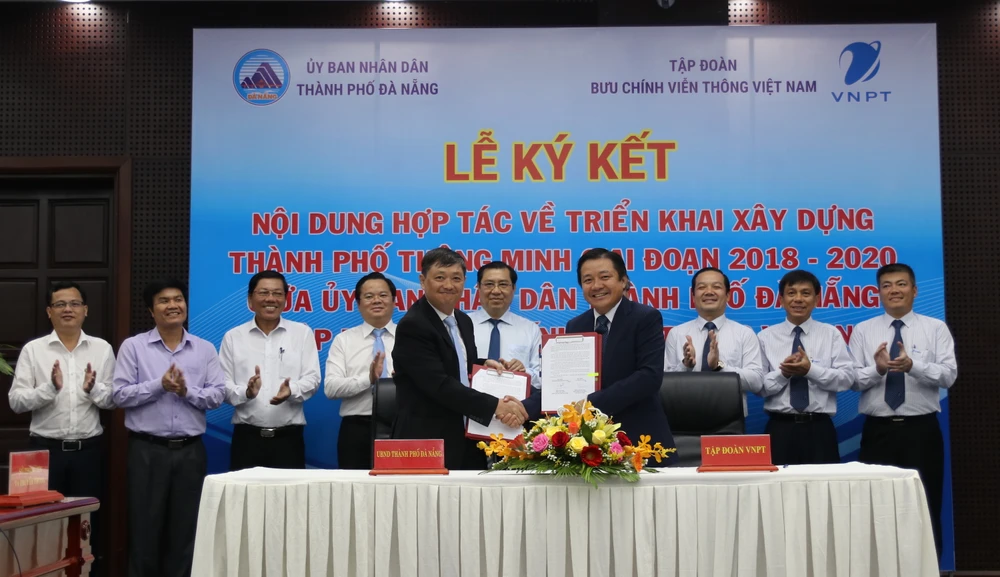 UBND TP Đà Nẵng và Tập đoàn VNPT ký kết hợp tác triển khai xây dựng thành phố thông minh giai đoạn 2018 - 2010