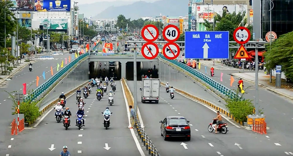Trong nhiệm kỳ qua, Đà Nẵng đầu tư xây dựng hạ tầng giao thông đồng bộ, hiện đại