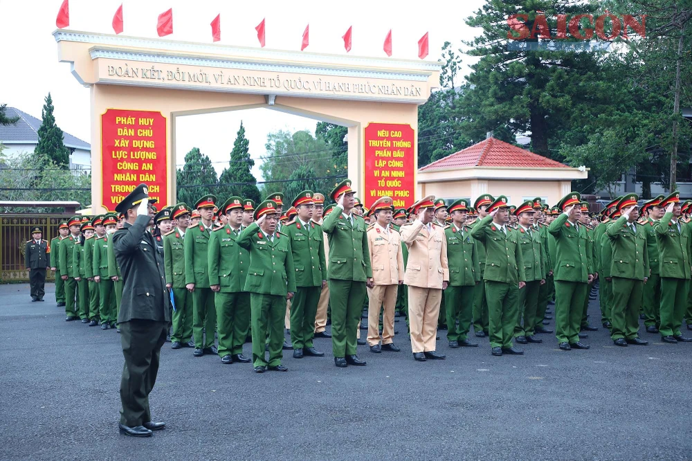 Phát động phong trào thi đua đặc biệt học tập tấm gương 3 cán bộ hy sinh trên đèo Bảo Lộc