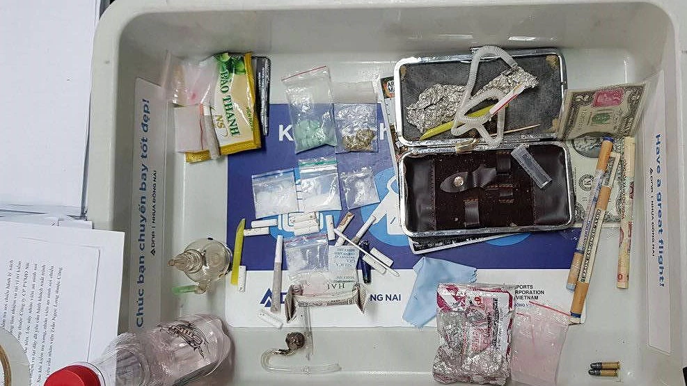 Ma túy được ngụy trang tinh vi bị thu giữ tại sân bay Cam Ranh