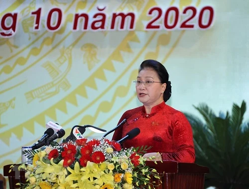 Chủ tịch Quốc hội Nguyễn Thị Kim Ngân phát biểu tại đại hội. Ảnh: TTXVN