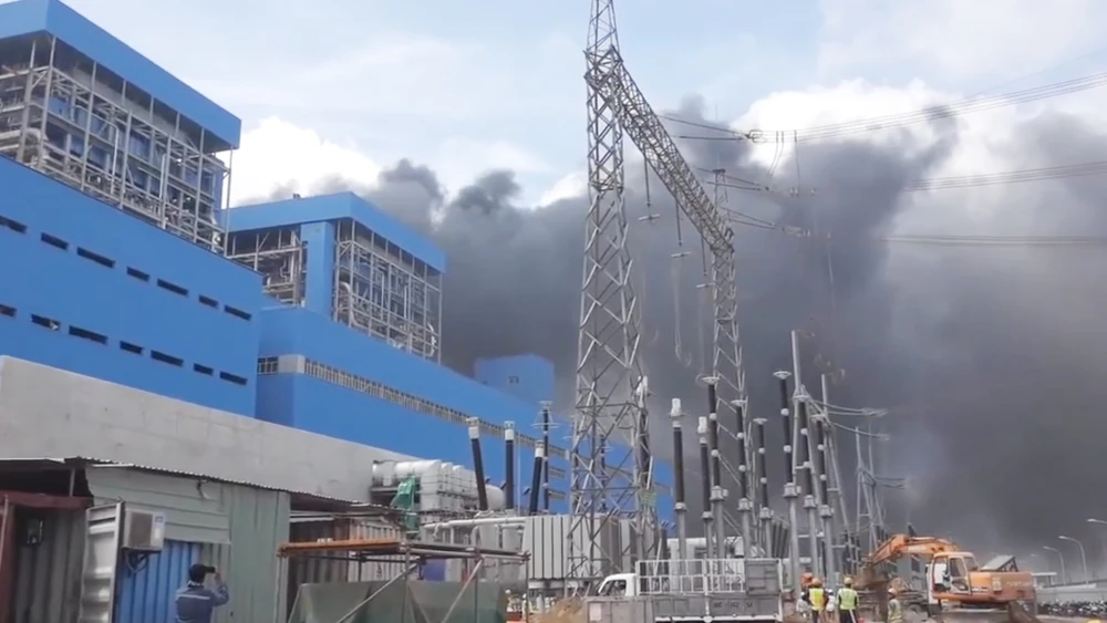 Hiện trường vụ cháy tại dự án Nhà máy Nhiệt điện Duyên Hải 3