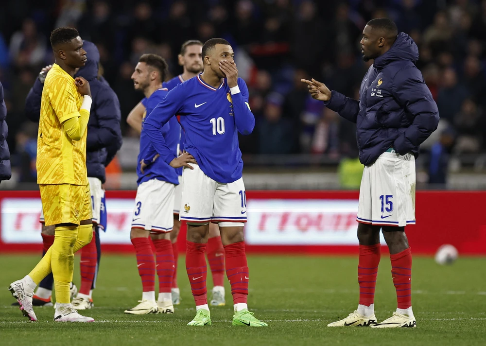 Pháp lúng túng trong trận đấu đầu tiên sau 7 năm mà không có Antoine Griezman