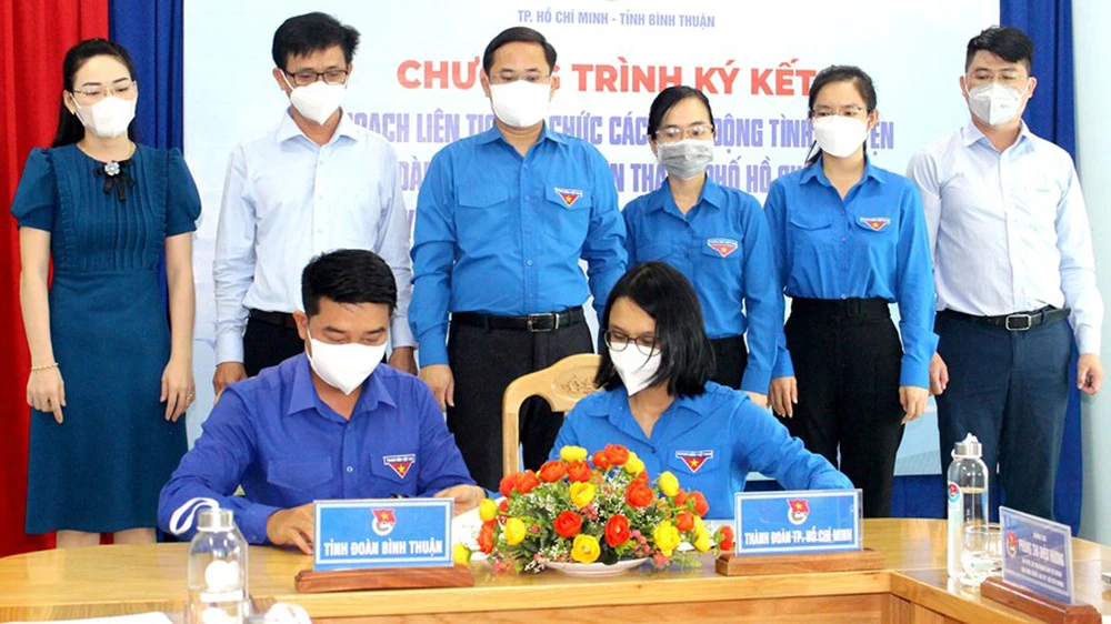 Tỉnh đoàn Bình Thuận và Thành đoàn TPHCM tổ chức Lễ ký kết các hoạt động tình nguyện tại huyện đảo Phú Quý, tỉnh Bình Thuận năm 2022