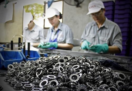 Vehicle parts are one of Vietnam’s export products to Czech (Photo: VNA)