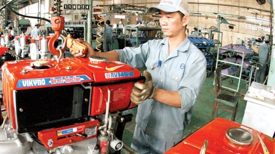 Engine manufacturing for exports to ASEAN (Photo: SGGP)