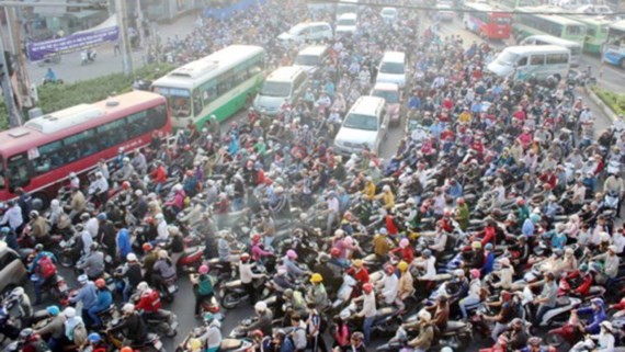 Traffic jam has been worsening in HCMC (Photo: SGGP)