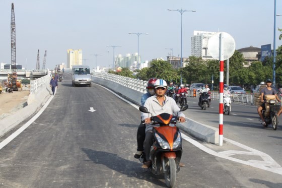 Branch N2 of Nguyen Tri Phuong bridge was opened to traffic on August 30 (Photo: SGGP)