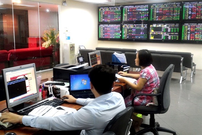 Stock trading at Tan Viet Securities Company. (Photo: VNS)