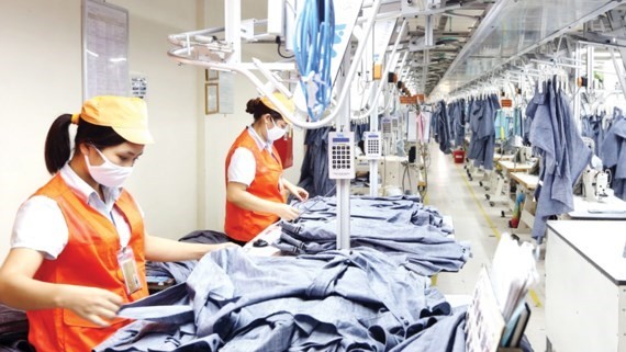Garment product making at Garment 10 Company (Photo: SGGP)