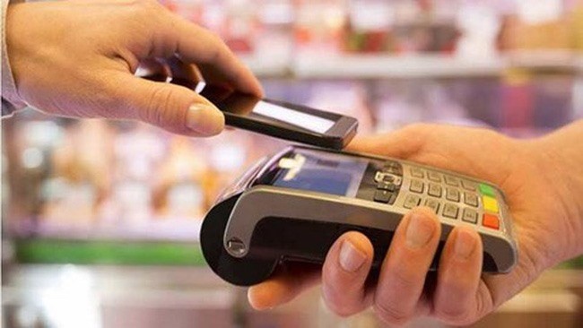 Vietnam’s market will have over 300,000 card readers installed at POSs to process around 200 million transactions per year.(Photo: cafef.vn)