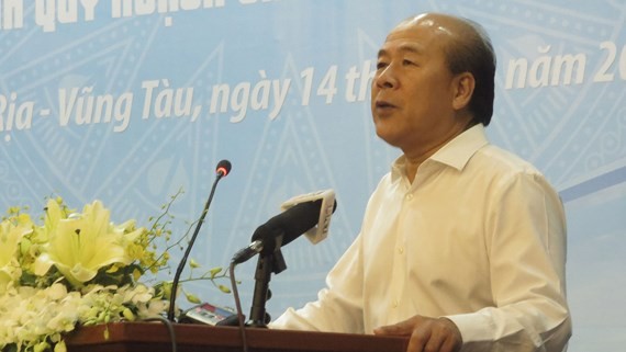Deputy Minister of Transport Nguyen Van Cong states at the conference (Photo: SGGP)