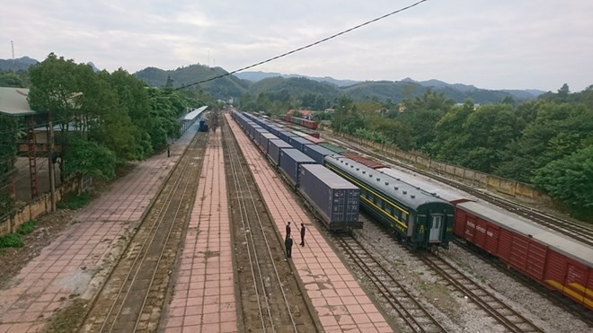 The first container train connecting Vietnam and China (Photo: VNR)
