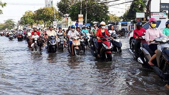 A flooded street in Can Tho City (Photo: SGGP)