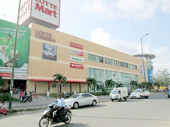 Lotte has strongly invested in Vietnam in retail field (Photo: SGGP)