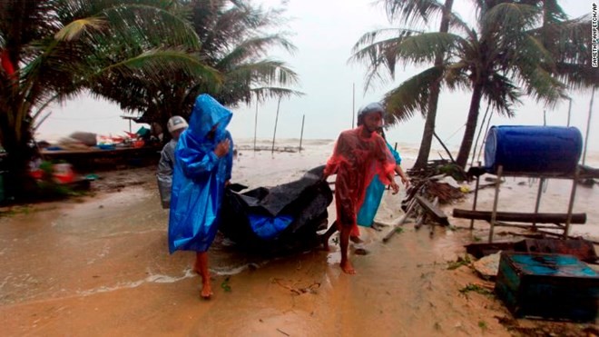 Tropical Storm Pabuk hits southern Thailand's east coast