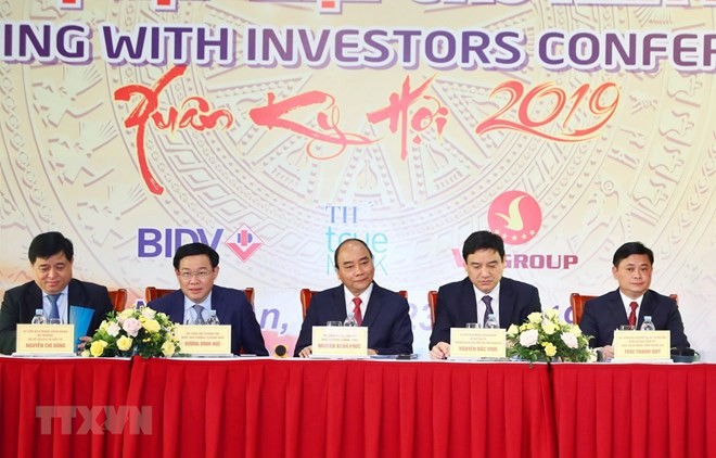 PM Nguyen Xuan Phuc at the conference of investors in Nghe An