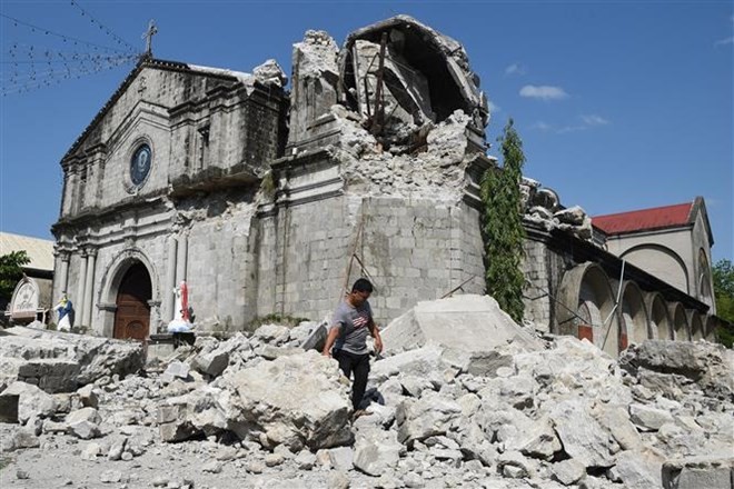 A church in Pampanga province is damaged after the earthquake on April 22 (Photo: AFP/VNA)