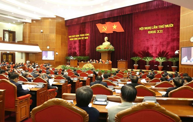 The 10th plenum of the 12th Central Committee of the Communist Party of Vietnam wrapped up in Hanoi on May 18 after nearly three days of working. (Photo: VNA)