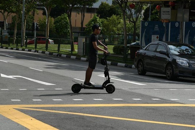 All e-scooters, both new and currently registered, will have to go through a mandatory inspection from April next year. (Photo: straitstimes.com)