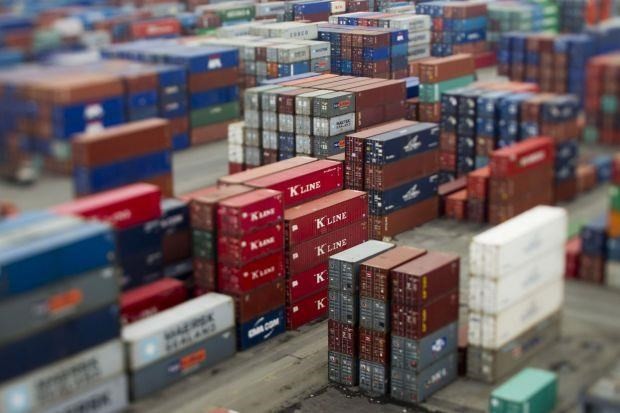 Cargo at the Manila International Container Terminal in 2012 (Photo: Bloomberg)