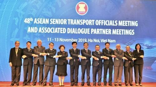 The 48th ASEAN Senior Transport Officials Meeting (STOM 48) and Associated Dialogue Partner Meetings kick off in Hanoi on November 11. (Photo: VNA)