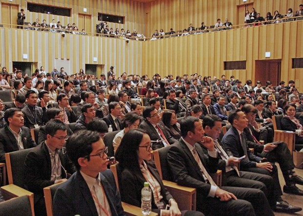 Nearly 1,000 Vietnamese intellectuals who are studying and working in Japan took part in the forum in Tokyo on November 16 (Photo: VNA)