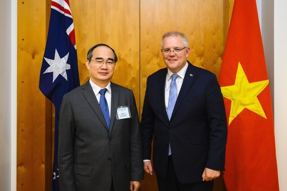 Secretary of HCMC Party Committee Nguyen Thien Nhan (L) and Australian Prime Minister Scott Morrison