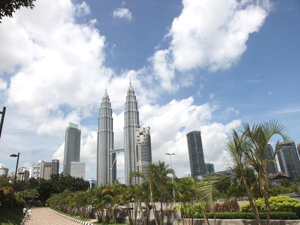 A corner of Kuala Lumpur - the capital of Malaysia (Source: internet) 