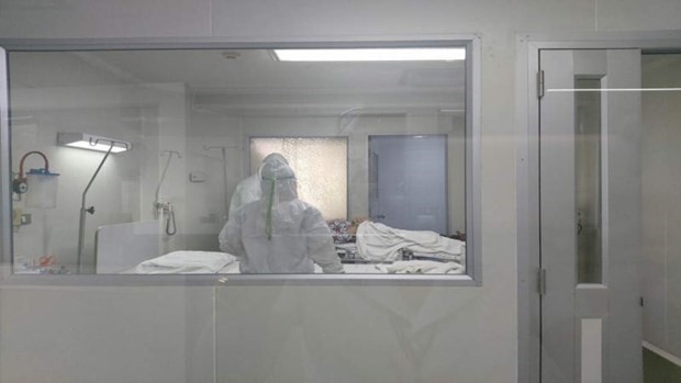 A patient infected with the novel coronavirus quarantined in a hospital in Thailand (Photo: Reuters)