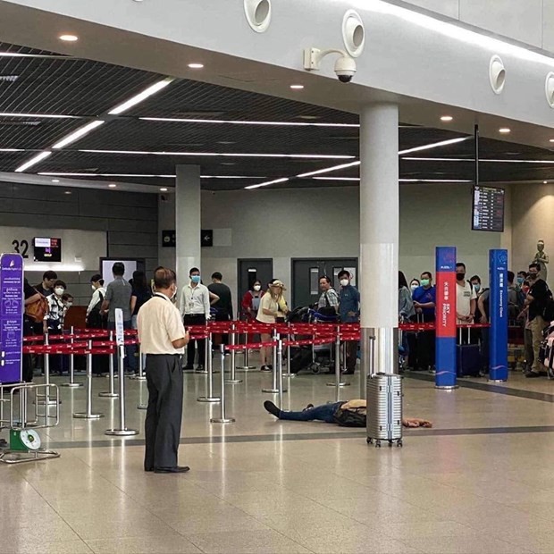 Cambodia's Ministry of Health denies posts on social media that the fainting of a foreigner at the Phnom Penh International Airport was caused by 2019-nCoV. (Source: https://cne.wtf/)
