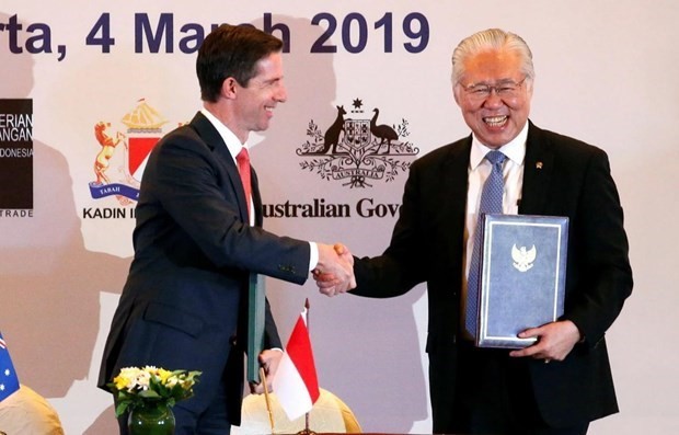Indonesian Trade Minister Enggartiasto Lukita (R) and his Australian counterpart Simon Birmingham. (Photo: Reuters)