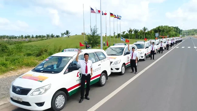 VINASUN đưa 100 xe taxi ra Phú Quốc