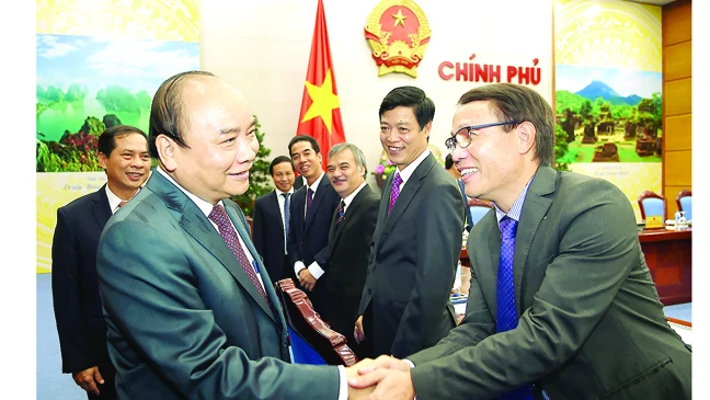 Thủ tướng Nguyễn Xuân Phúc gặp mặt các trưởng cơ quan đại diện Việt Nam ở nước ngoài