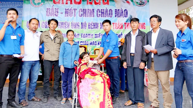 CLB Chim chào mào Điện Ngọc tổ chức cuộc thi gây quỹ 25 triệu đồng giúp đỡ chị Đặng Thị Nhung
