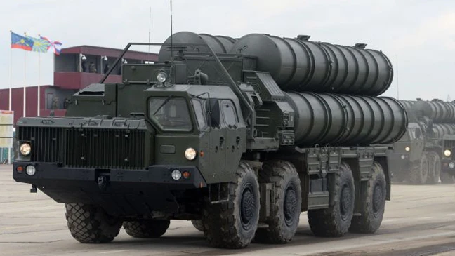 Tên lửa phòng không được nâng cấp S-300 PM2 của Nga 