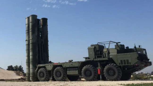 Nga bán hệ thống tên lửa phòng không S-400 cho Saudi Arabia