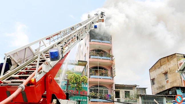 Một vụ cháy tại hộ kinh doanh gần chợ Kim Biên