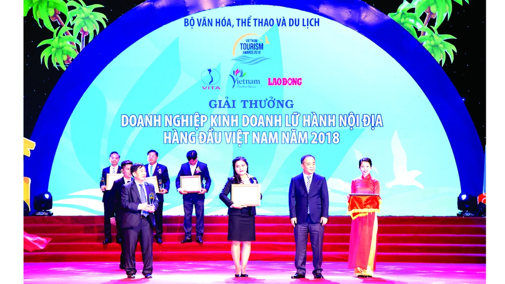 Benthanh Tourist 19 năm liên tiếp đạt tốp 10 doanh nghiệp lữ hành hàng đầu Việt Nam